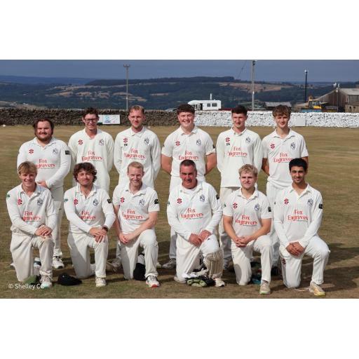 Shelley Lift the Earnshaw Cup After Convincing Victory at Cartworth Moor